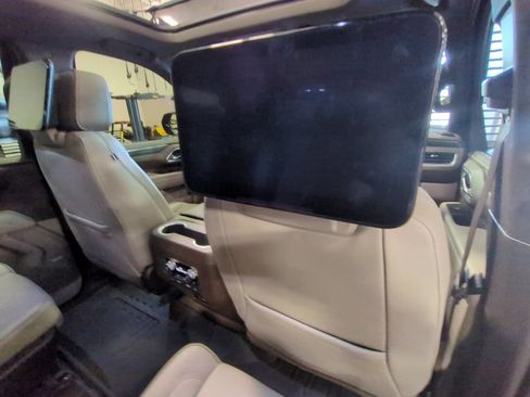 Used 2021 GMC Yukon SLT w/ SLT Luxury Plus Package image 29