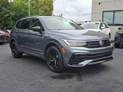 Used 2023 Volkswagen Tiguan SE R-Line