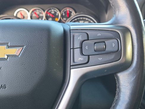 Used 2021 Chevrolet Silverado 1500 LT image 32