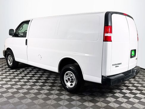 Used 2020 GMC Savana 2500 image 6