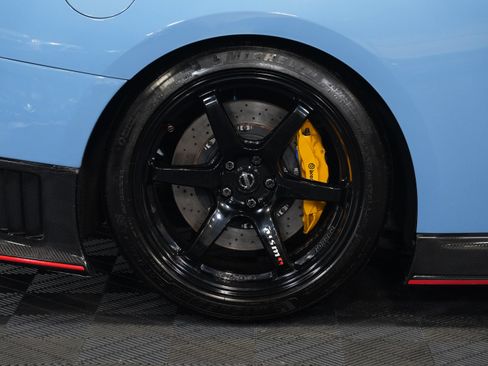 Used 2017 Nissan GT-R NISMO AWD/4WD image 54