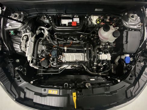 Used 2022 Mercedes-Benz EQB 350 4MATIC image 22