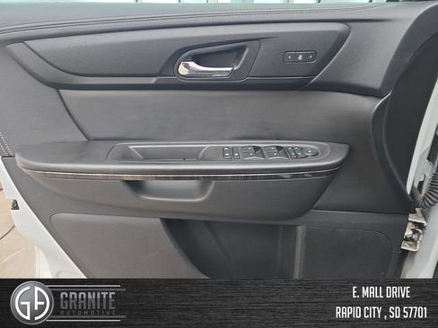 Used 2017 GMC Acadia Limited SLT image 10