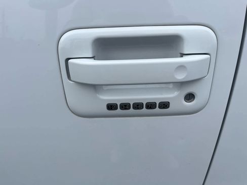 Used 2013 Ford F150 Lariat w/ Luxury Equipment Group image 25