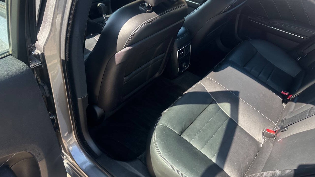 Used 2011 Dodge Charger R/T RWD image 7