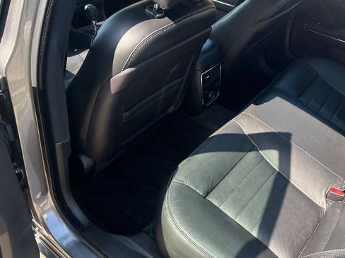 Used 2011 Dodge Charger R/T RWD image 7