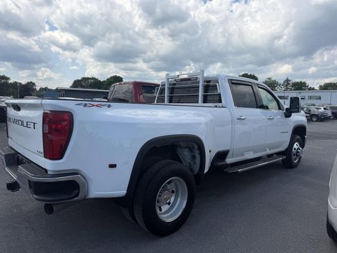 Used 2024 Chevrolet Silverado 3500 LTZ w/ LTZ Convenience Package AWD/4WD image 5