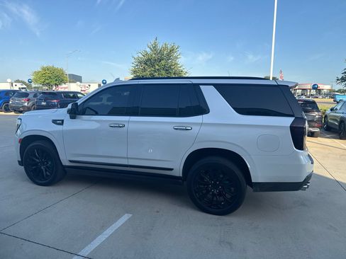 Used 2022 GMC Yukon Denali RWD image 3