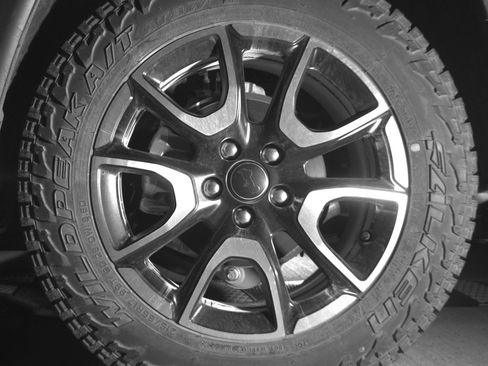 Used 2025 Jeep Compass Trailhawk image 14