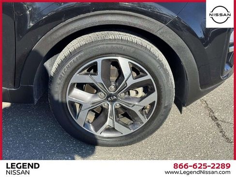 Used 2021 Kia Sportage EX w/ EX Technology Package image 9
