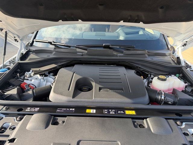 New 2027 Land Rover Range Rover Sport SE AWD/4WD image 19