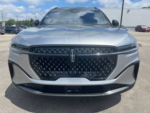 Used 2024 Lincoln Nautilus Reserve w/ Equipment Group 202A AWD/4WD image 3