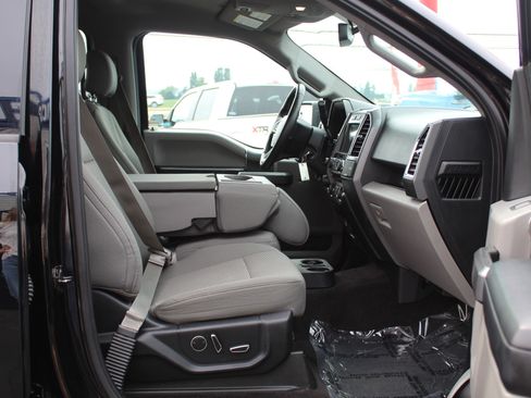 Used 2016 Ford F150 XLT w/ Equipment Group 302A Luxury AWD/4WD image 27