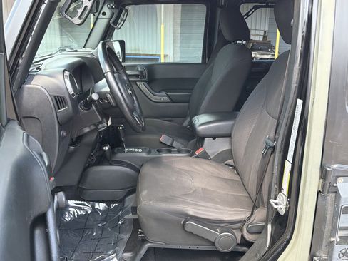 Used 2017 Jeep Wrangler Unlimited Sport w/ Connectivity Group image 19