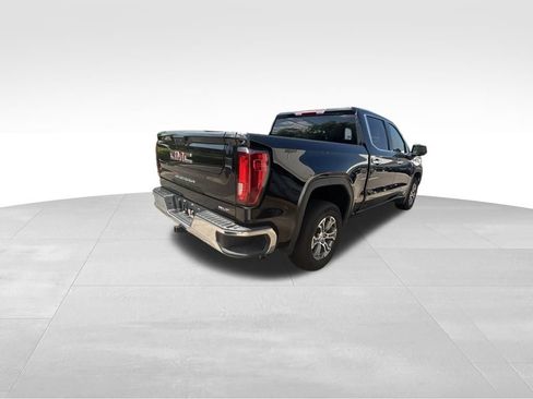 Used 2025 GMC Sierra 1500 SLT RWD image 8