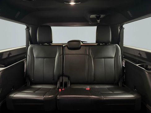 Used 2020 Ford Expedition Max XLT w/ Equipment Group 202A image 11