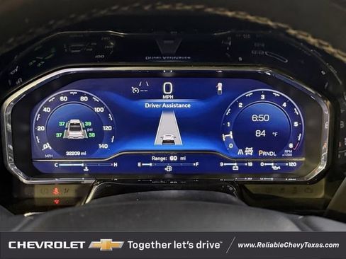 Used 2025 Chevrolet Silverado 1500 LT w/ Safety Package AWD/4WD image 16