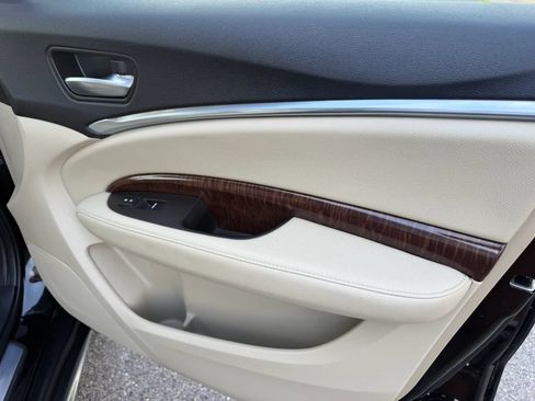 Used 2017 Acura MDX SH-AWD w/ Technology Package image 22