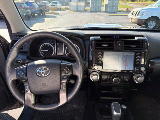 Certified 2023 Toyota 4Runner TRD Off-Road Premium w/ Moonroof Package AWD/4WD image 10