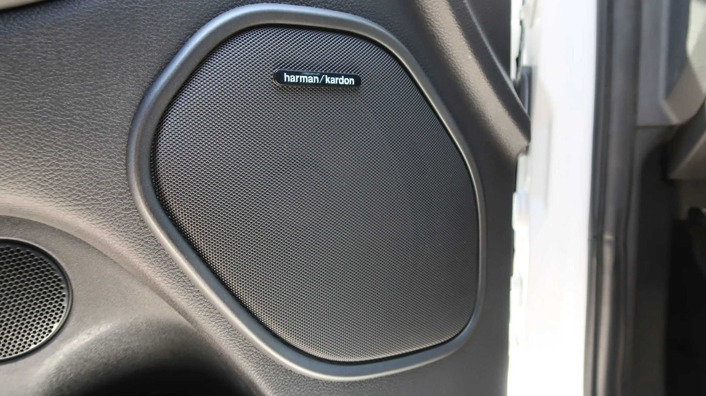 Used 2022 Dodge Durango R/T RWD image 45