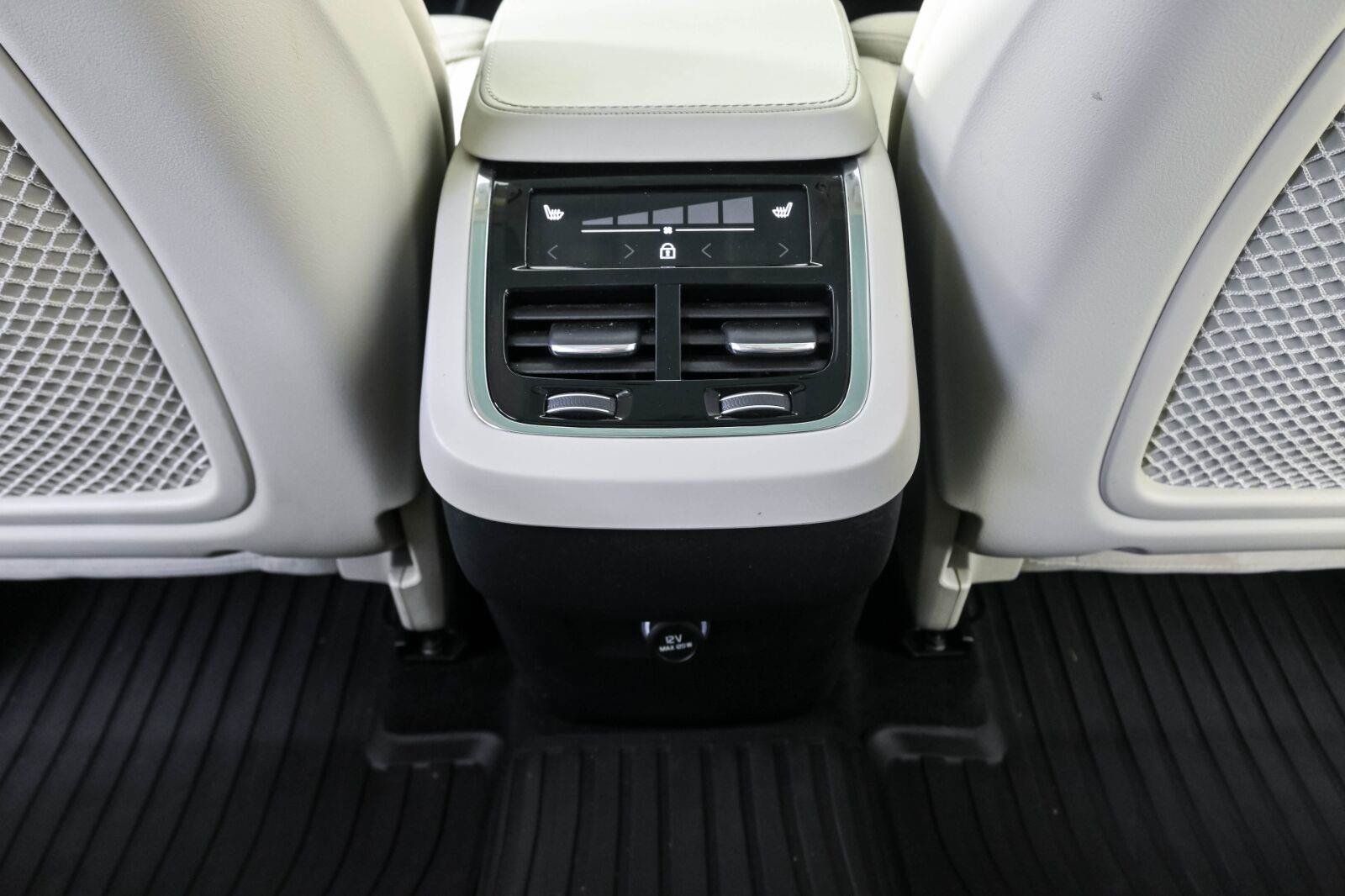 Used 2020 Volvo XC90 T6 Inscription w/ Protection Package AWD/4WD image 19