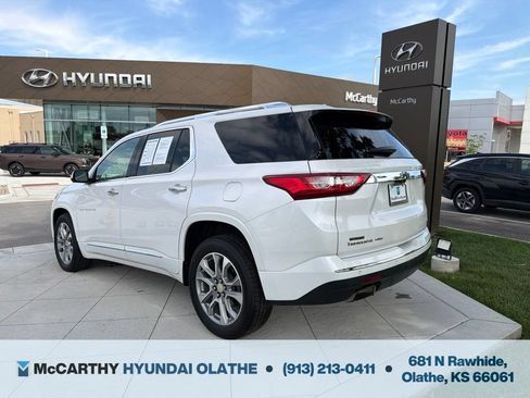Used 2020 Chevrolet Traverse Premier w/ LPO, Floor Liner Package AWD/4WD image 15