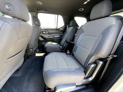 Used 2023 Chevrolet Traverse LT AWD/4WD image 15