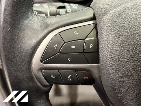 Used 2019 Jeep Grand Cherokee Limited w/ Trailer Tow Group IV AWD/4WD image 12