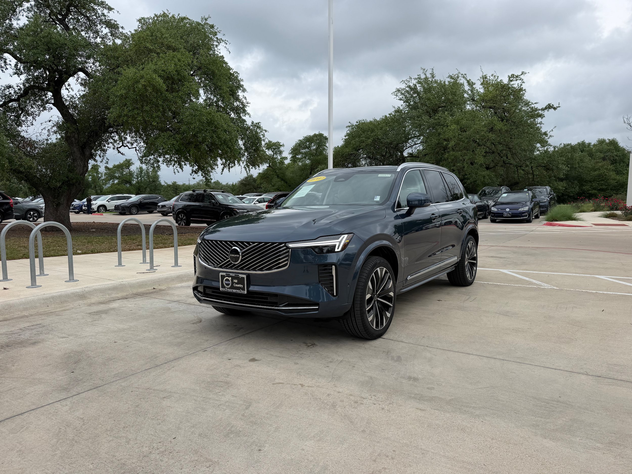 Used 2026 Volvo XC90 B6 Ultra w/ Protection Package AWD/4WD image 2