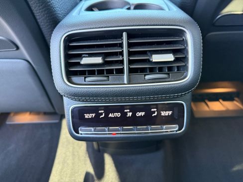 Used 2024 Mercedes-Benz GLS 580 4MATIC image 32