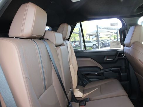 New 2026 Toyota 4Runner Limited AWD/4WD image 57