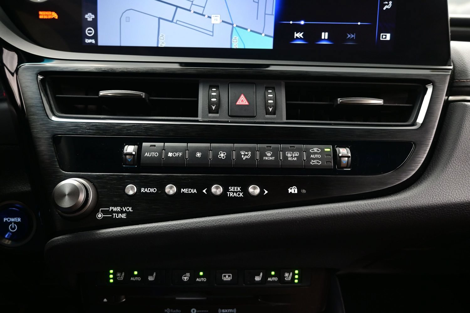 Used 2022 Lexus ES 300h w/ Luxury Package FWD image 25
