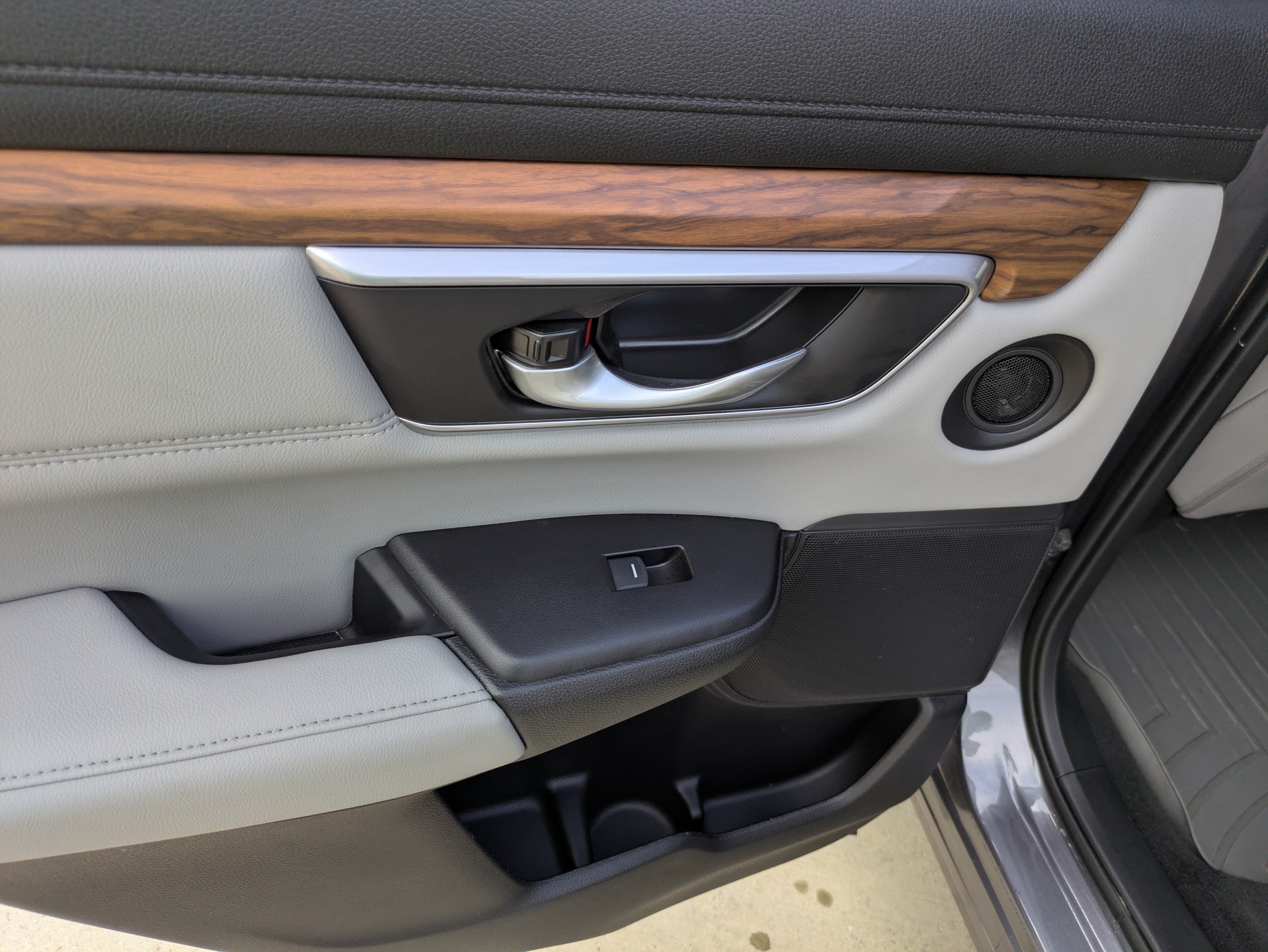 Used 2021 Honda CR-V EX-L image 9