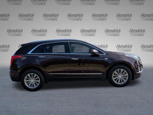 Used 2017 Cadillac XT5 Luxury w/ Driver Awareness Package FWD image 6