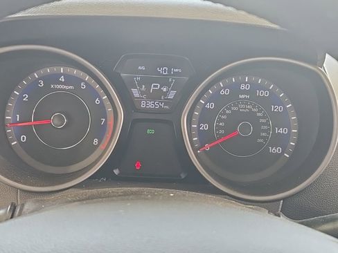 Used 2016 Hyundai Elantra Limited image 15