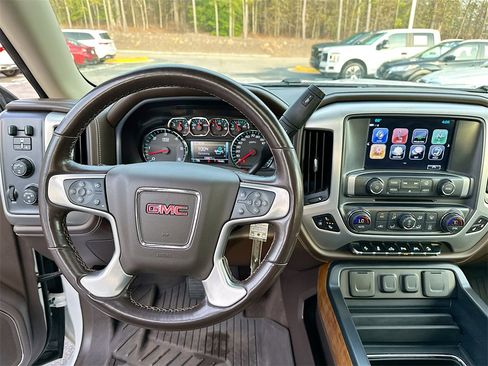 Used 2018 GMC Sierra 1500 SLT image 19