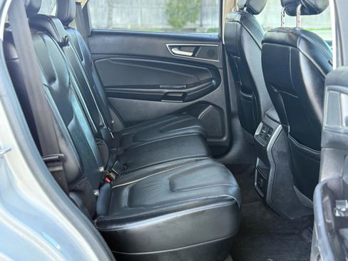 Used 2018 Ford Edge Titanium image 28