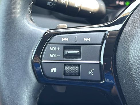 Used 2025 Honda Pilot EX-L image 22