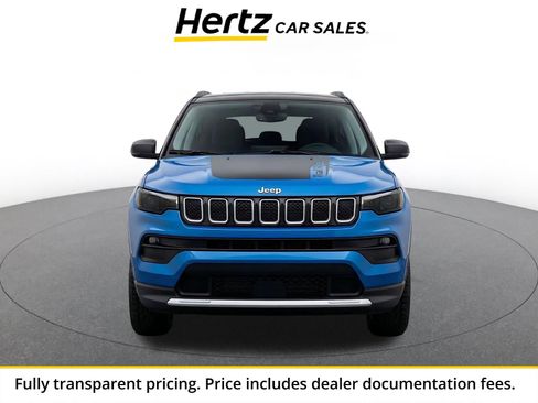 Used 2025 Jeep Compass Trailhawk w/ Trailer Tow Group AWD/4WD image 1