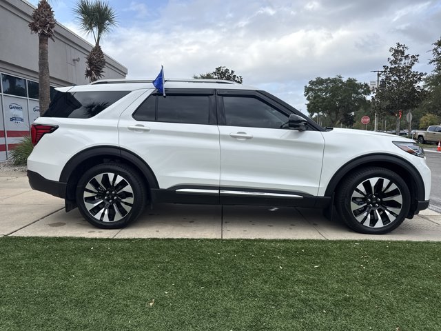 Certified 2026 Ford Explorer Platinum w/ LUX Leather Package AWD/4WD image 2