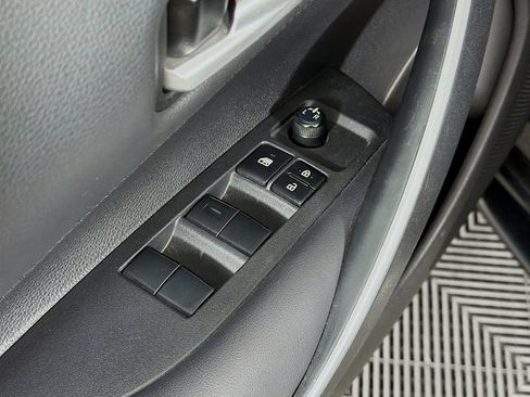 Used 2020 Toyota Corolla SE FWD image 17