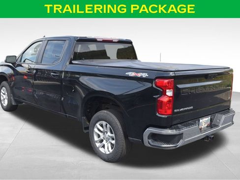 Used 2024 Chevrolet Silverado 1500 LT AWD/4WD image 9