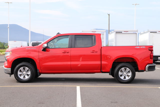 Used 2026 Chevrolet Silverado 1500 LT AWD/4WD image 4