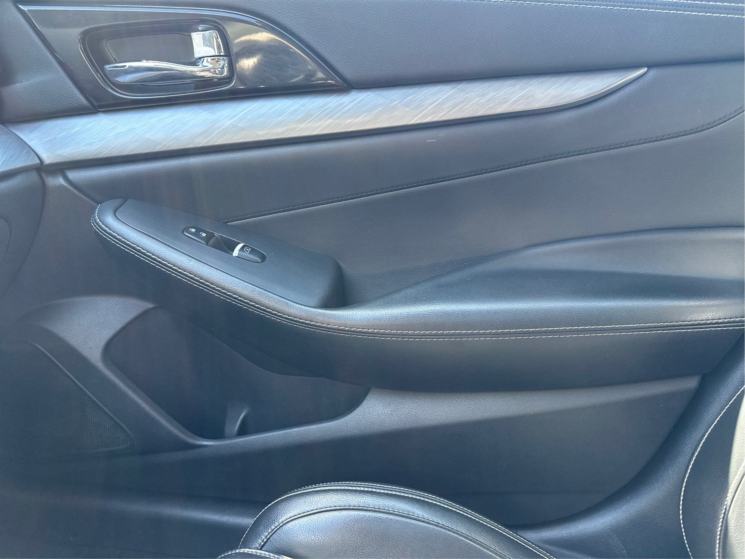 Used 2017 Nissan Maxima 3.5 SL FWD image 22