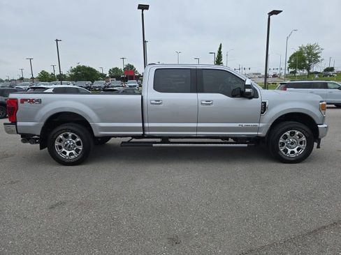 Used 2021 Ford F350 Lariat w/ Chrome Package AWD/4WD image 6