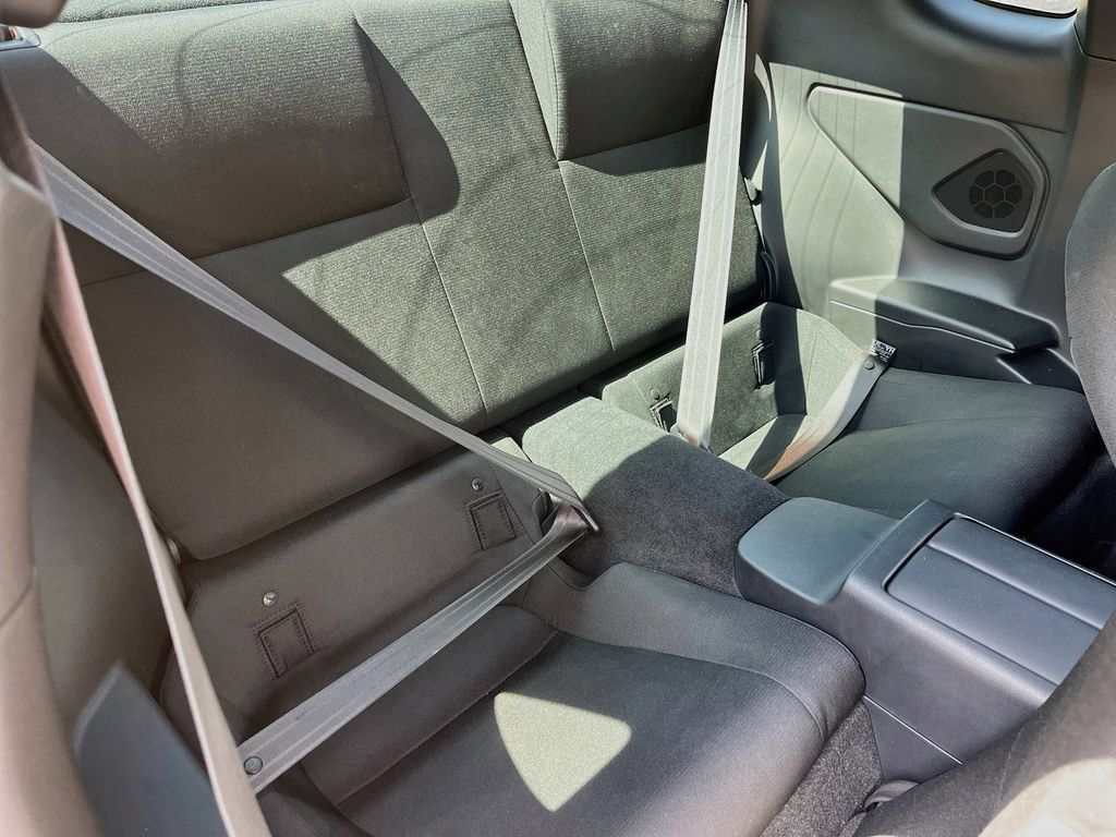 Used 2025 Toyota GR86 w/ ALL Weather Mat Package (TMS) RWD image 24