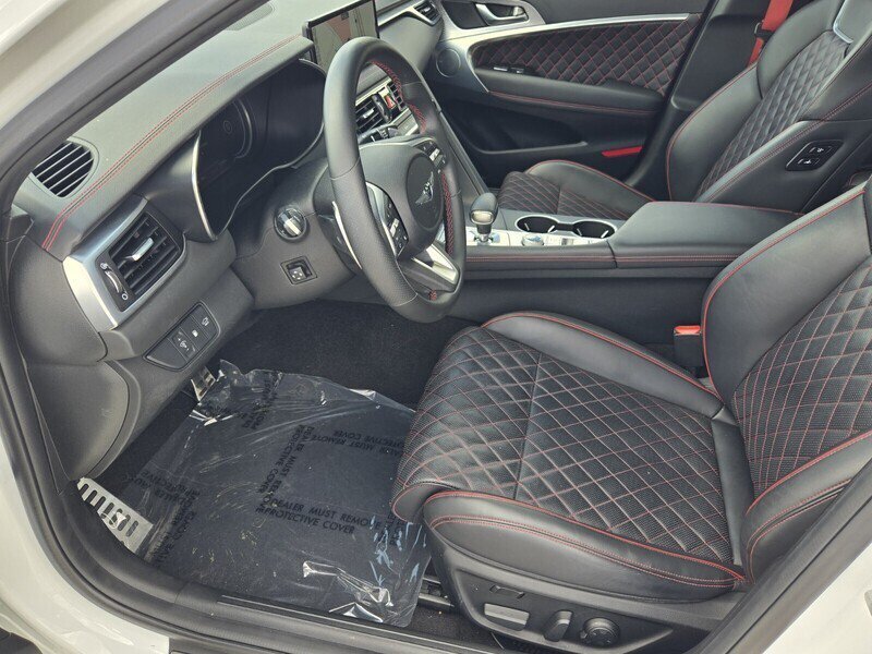 Used 2023 Genesis G70 3.3T w/ Sport Prestige Package RWD image 29