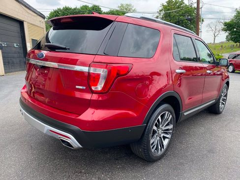 Used 2017 Ford Explorer Platinum AWD/4WD image 3