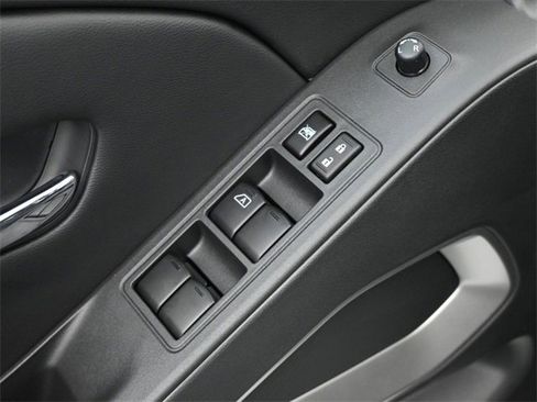 New 2025 Nissan Frontier SV image 13