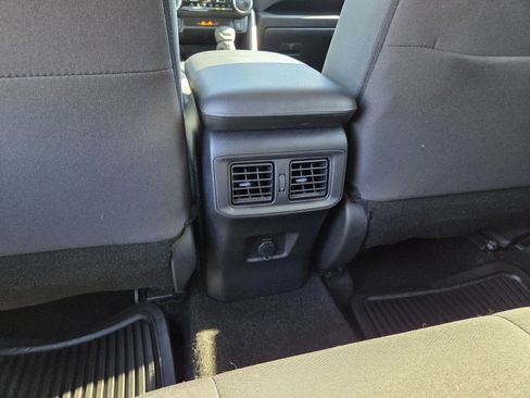 Used 2024 Toyota RAV4 LE AWD/4WD image 19